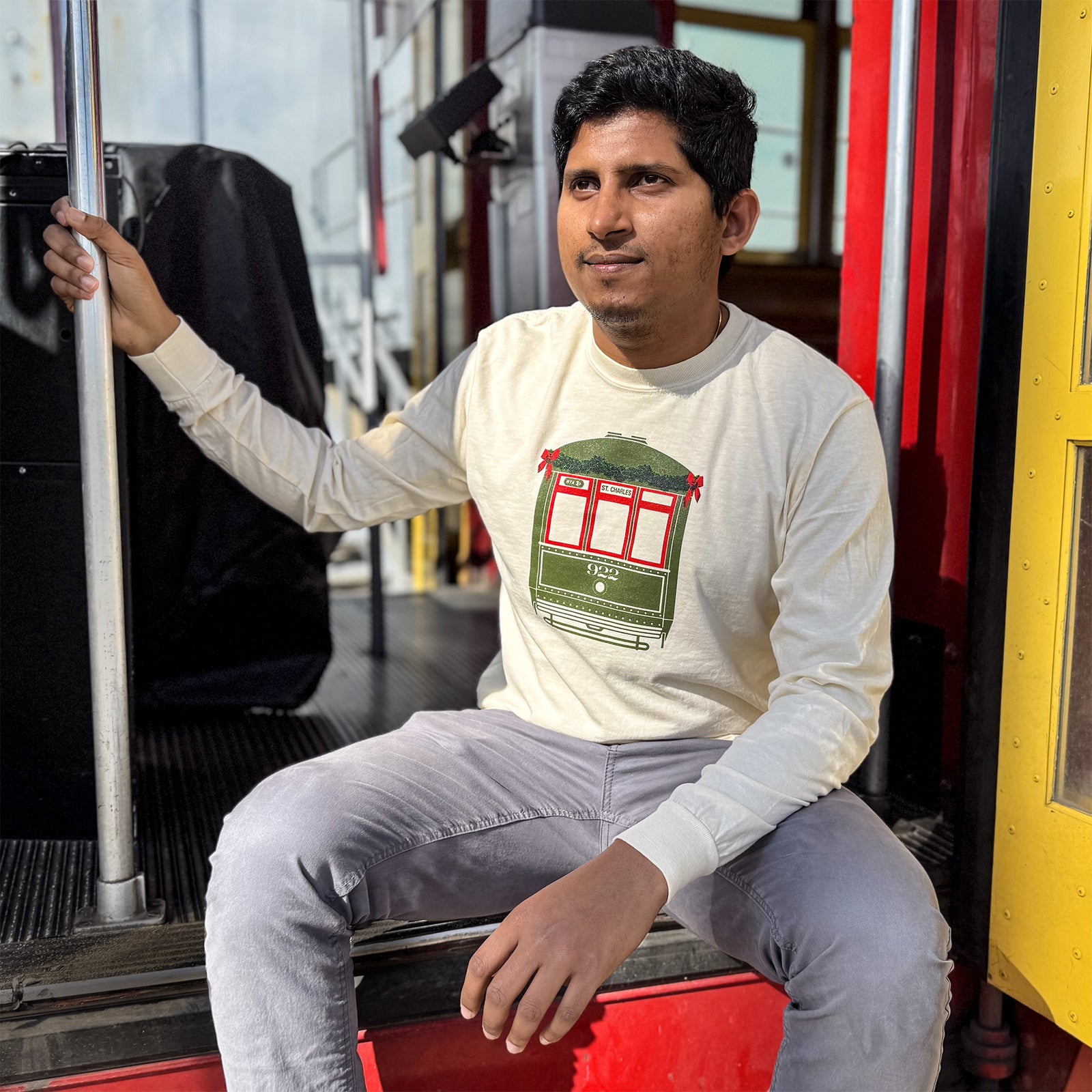 Holiday Streetcar Long Sleeve, Beige